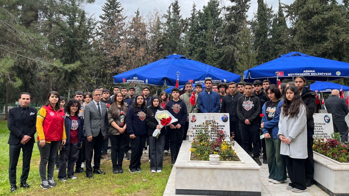 Çeas Anadolu Lisesi öğrencileri şehitlik ziyaretinde 18 Mart Çanakkale Geçilmez